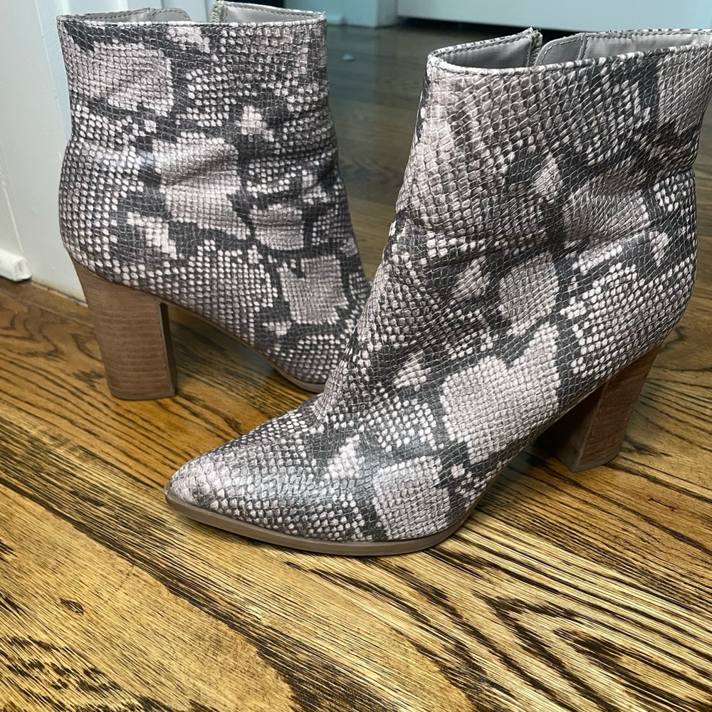 Snake print boots, size 8.5